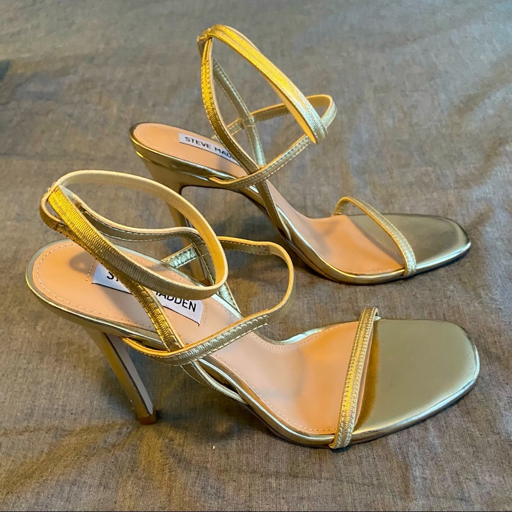 Steve Madden Nectur Sandals